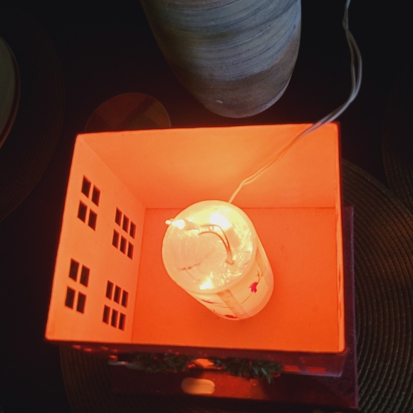 Santa Coming To Town - Picture 5 of 9